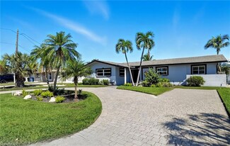 35 Fairview Blvd, Fort Myers Beach, FL 33931