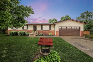251 Florence Dr, Pickerington, OH 43147
