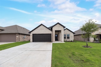 803 Moseley Ln, Greenville, TX 75402