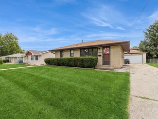 2823 E Tiffin Ave, Des Moines, IA 50317