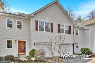 204 Camelot Ct, Princeton, NJ 08540