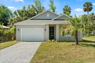 1119 W 7th St, Sanford, FL 32771