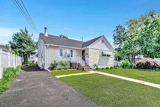 39 Garwood St, South River, NJ 08882