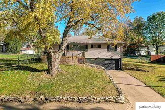 727 N Beadle St, Papillion, NE 68046