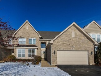 804 Stone Canyon Cir, Inverness, IL 60010