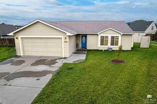 2705 Maise Cir, Manhattan, KS 66502