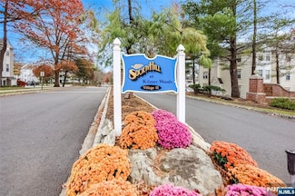 830 Juniper Way, Mahwah, NJ 07430