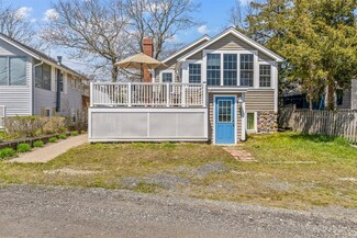 9 Circle Dr, Wareham, MA 02571