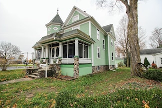 306 N Main St, Three Rivers, MI 49093