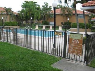 786 NW 103rd Terrace Unit 202, Pembroke Pines, FL 33026