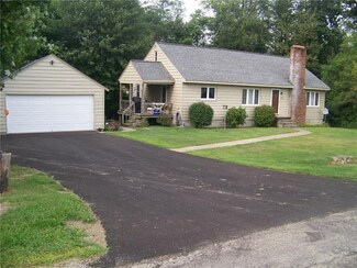 1365 Hooker Rd, Karns City, PA 16041