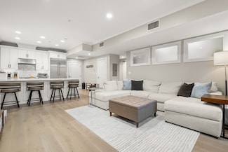 353 Summer St Unit 310, Somerville, MA 02144