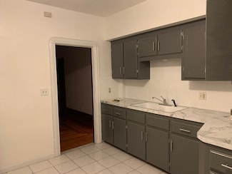 44 Crawford St Unit 3, Fall River, MA 02724