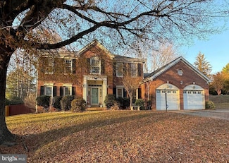 3582 Lions Field Rd, Triangle, VA 22172