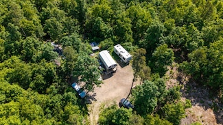 10412 Stella Way, Birch Tree, MO 65438