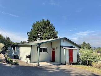 1632 Neleen Dr, Fortuna, CA 95540