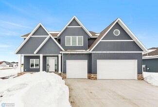 1070 51st Ave W, West Fargo, ND 58078