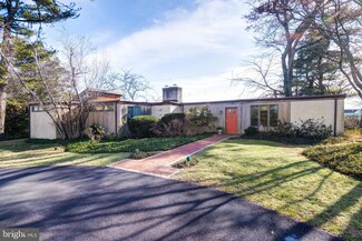 4118 Fountain Green Rd, Lafayette Hill, PA 19444