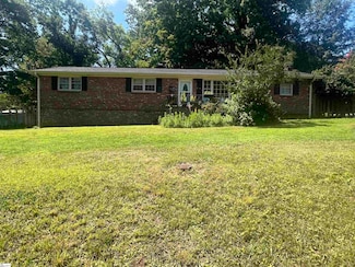 5 N Oak Forest Dr, Greenville, SC 29617