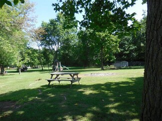 320 W Shadow Dr, Fayetteville, AR 72701