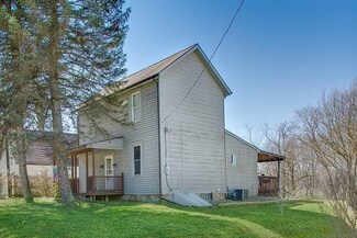 1346 Mars Evans City Rd, Evans City, PA 16033