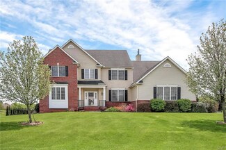 4569 Willow Ln, Nazareth, PA 18064