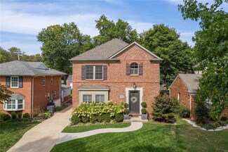 9429 Pine Ave, Saint Louis, MO 63144