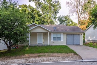 152 Pawnee Rd, Lake Ozark, MO 65049