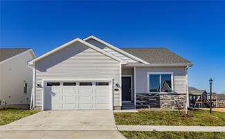 6396 NE 11th Ct, Des Moines, IA 50313