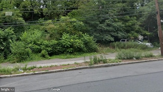 1138 Market St, Penbrook, PA 17103