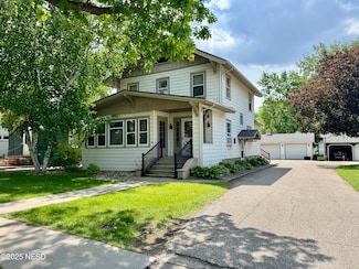 508 S 6th St, Milbank, SD 57252