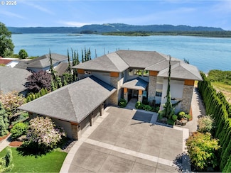 794 S A St, Washougal, WA 98671