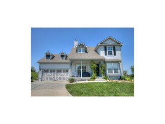 17914 Sunset Dr, Weston, MO 64098