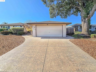 7036 13th St, Sacramento, CA 95831