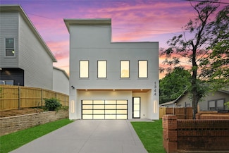 1344 Compton St, Dallas, TX 75203