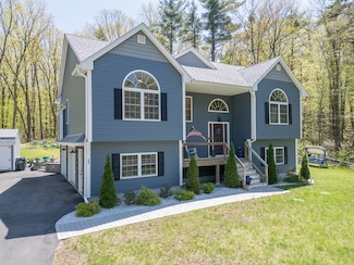 45 Secret Lake Rd, Phillipston, MA 01331