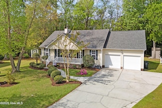 1610 W Hightree Ln, New Bern, NC 28562