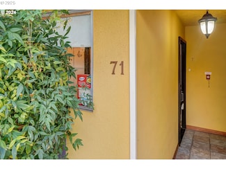 839 SW Broadway Dr Unit 71, Portland, OR 97201