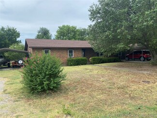 1409 Holly Ln, Sulphur, OK 73086