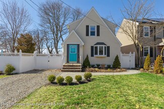 146 Therese Ave, Keyport, NJ 07735