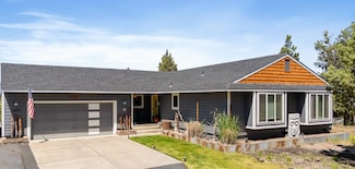 64911 Glacier View Dr, Bend, OR 97703