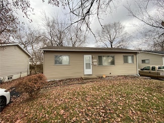 10404 Earl Dr, Saint Louis, MO 63136