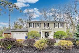 2555 Highmoor Rd, Highland Park, IL 60035