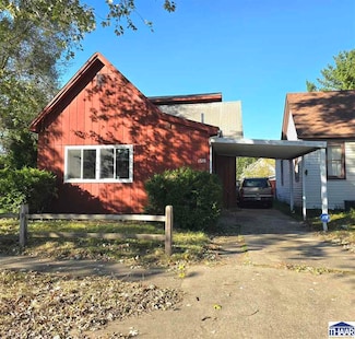 1326 Locust St Unit 1324 Locust Street, Terre Haute, IN 47807