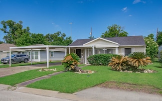 7310 Bastogne Rd, Houston, TX 77033