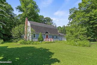 73 Birchwood Ln, Lenox, MA 01240