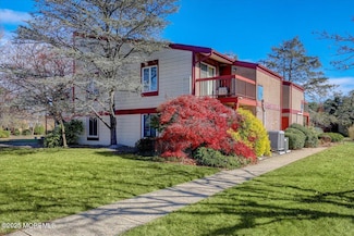 18 Northrup Dr Unit 201, Brick, NJ 08724