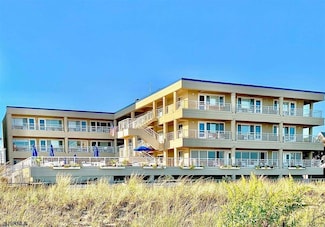 6100 Boardwalk, Ventnor City, NJ 08406