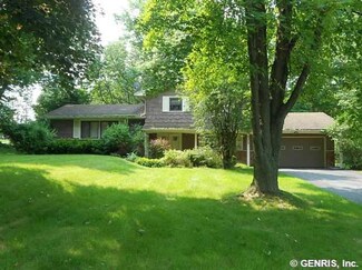 471 Reeves Rd, Pittsford, NY 14534
