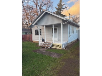 11931 SE Raymond St, Portland, OR 97266